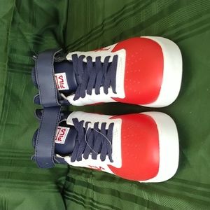 NWOT FILA Vulc 13 Mid Plus Kids Red, White and Blue Sneakers